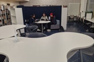 Biblio_hoch.jpg