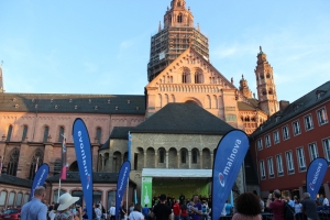 Mainz lebt auf seinen Plätzen (15).JPG