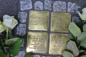 Stolperst. Scheuer bea.jpg