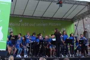 Mainz lebt auf seinen Plätzen (2).JPG