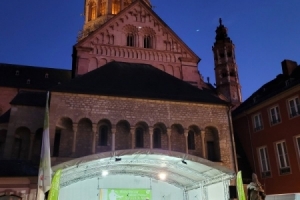 Mainz lebt auf seinen Plätzen (14).jpg